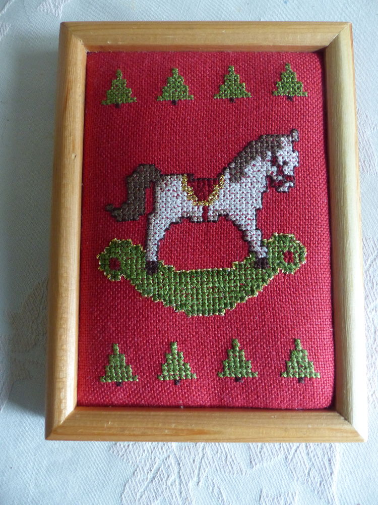   Cheval de bois  ... au  POINT DE CROIX
petit cadre 8 Roclincourt (62)