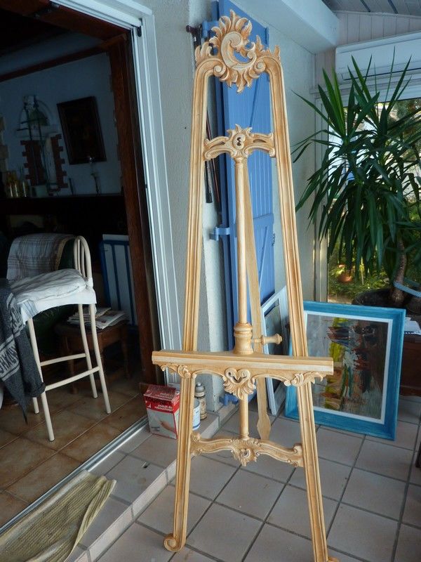 CHEVALET DE SALON - STYLE ANCIEN - 150 Le Luc (83)