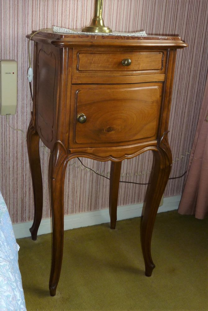 Chevet de lit noyer massif Style L XV fin XIX�me 190 Voiron (38)