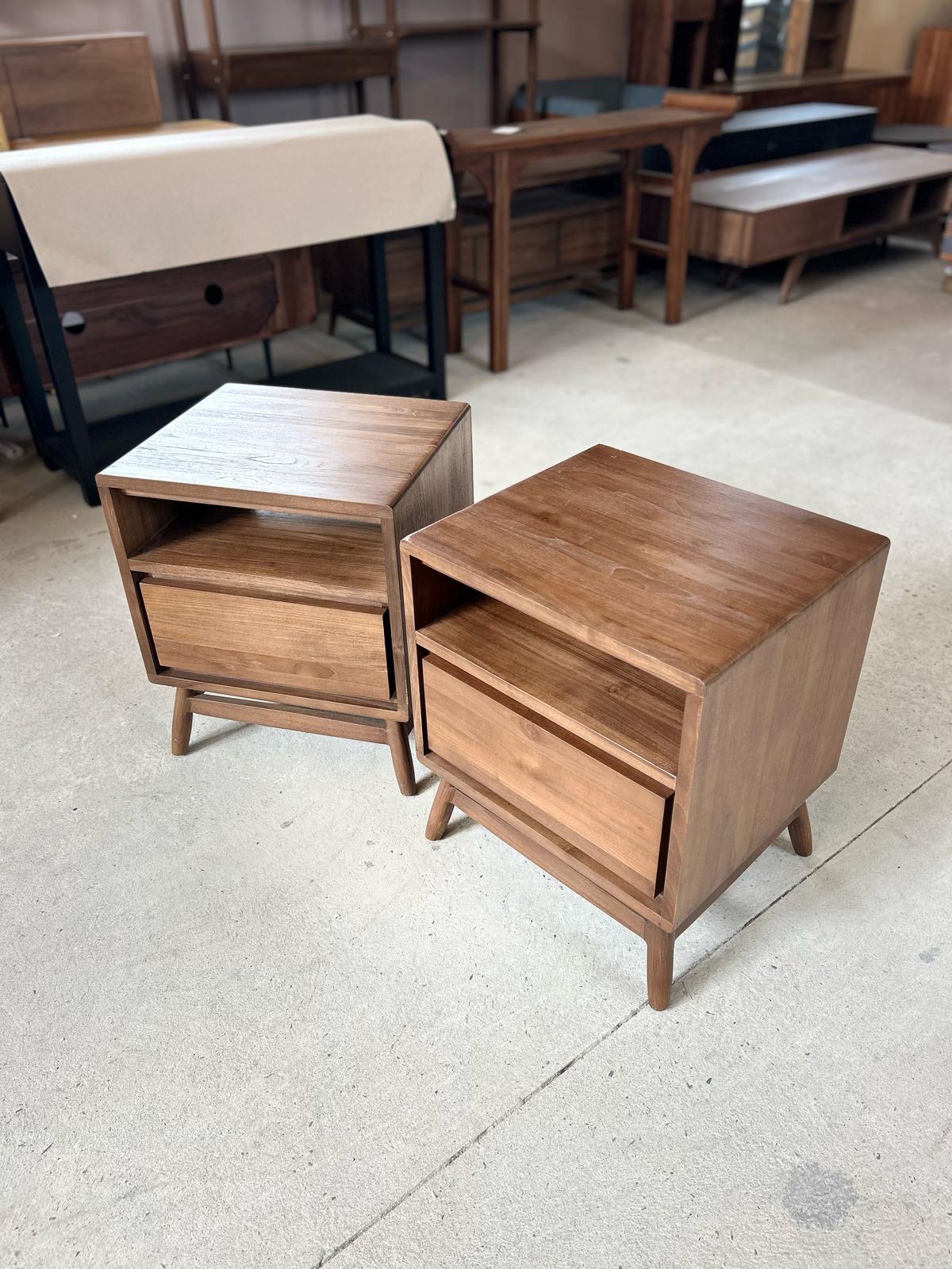 Chevet en teck massif TIKAMOON 550 Paris (75)