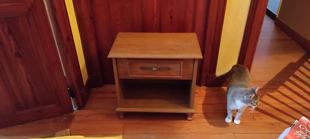 CHEVET EN PIN 15 Morla�s (64)