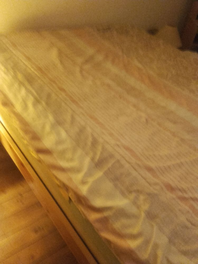 lit 140 et 2 chevet 100 �couen (95)