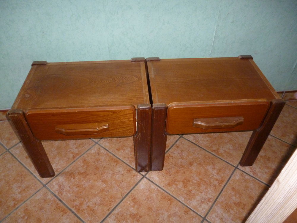 2 chevets en bois 50 Saint-Andr�-de-la-Marche (49)