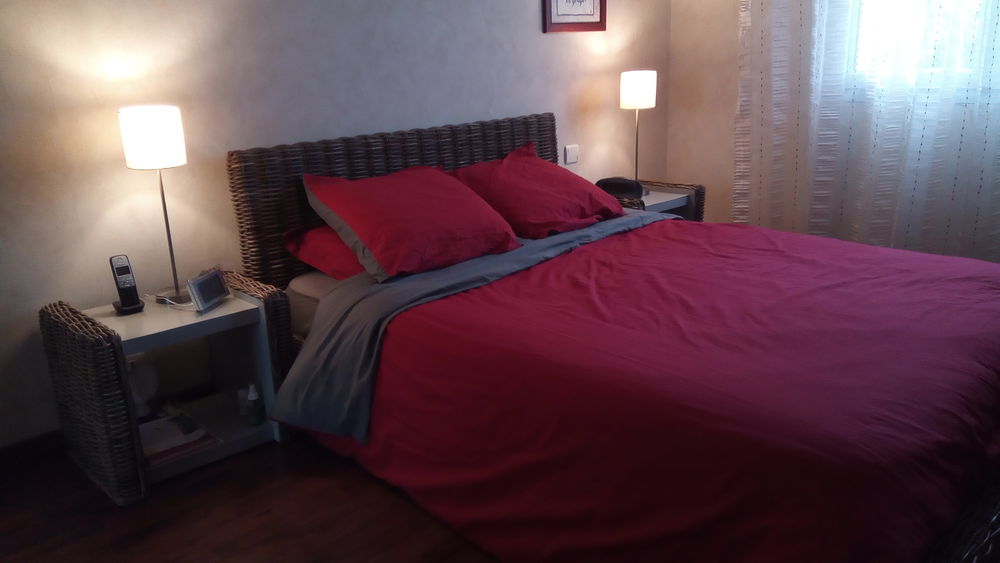 Lit et chevets 200 Benet (85)