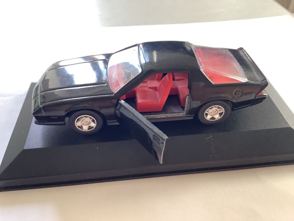 CHEVROLET CAMARO voiture miniature 8 Al�s (30)