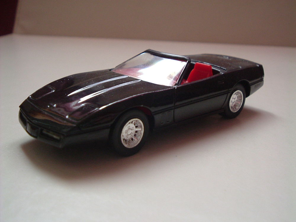 Chevrolet Corvette de 1968 1/43�me SOLIDO 10 S�lestat (67)