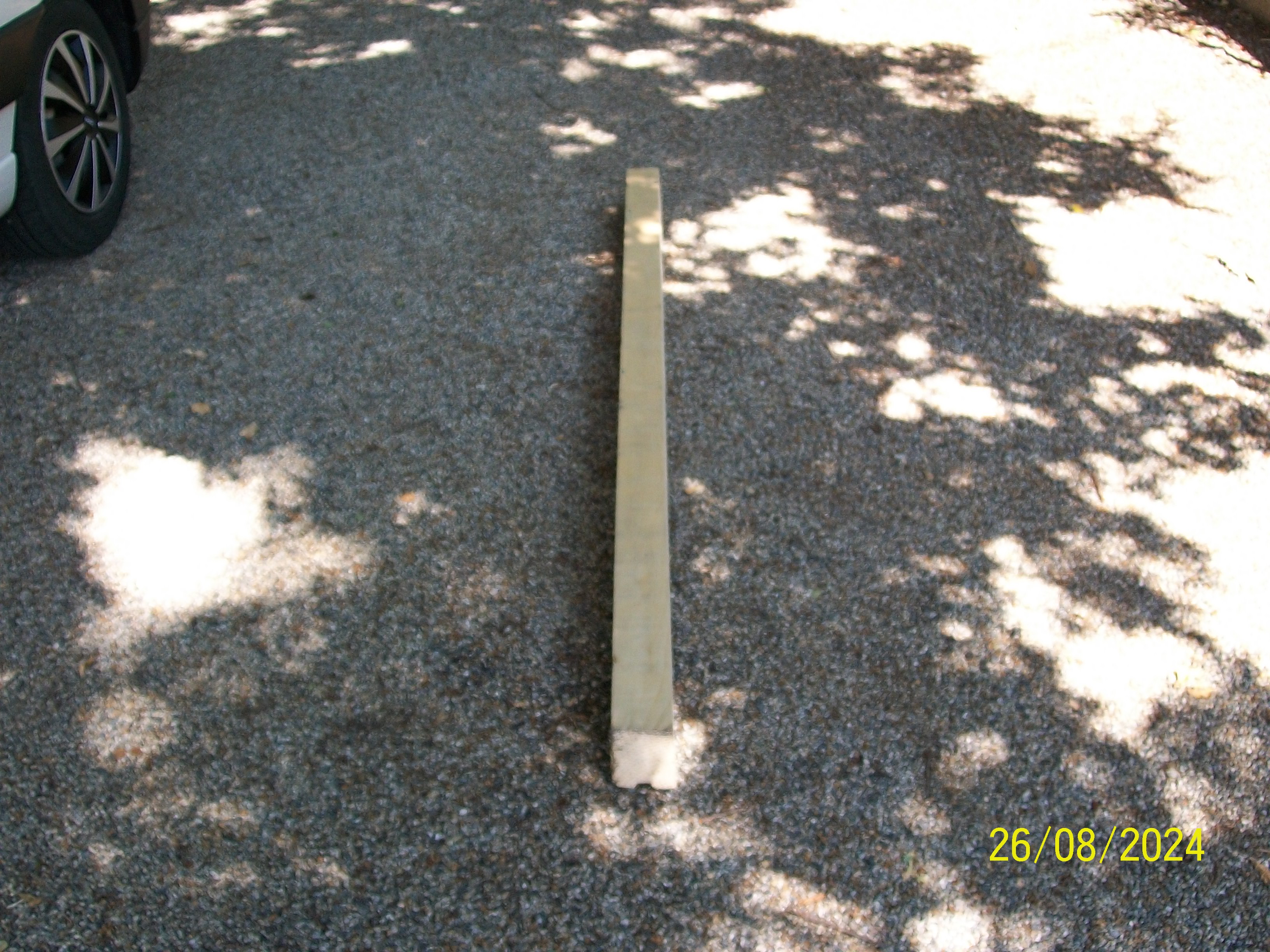 120 chevrons  neufs de construction  5� l'unit� 5 Mont�limar (26)