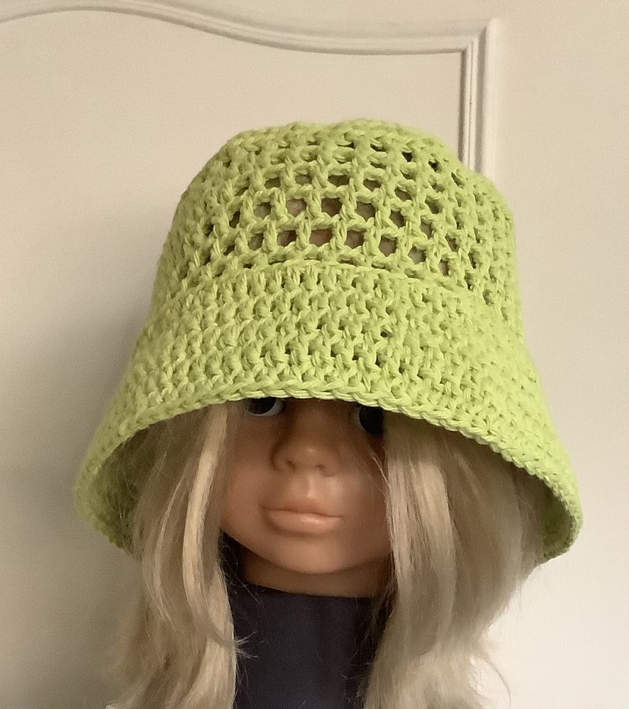 Chic Bob d'�t� au crochet fait main,style prada 27 Livarot (14)