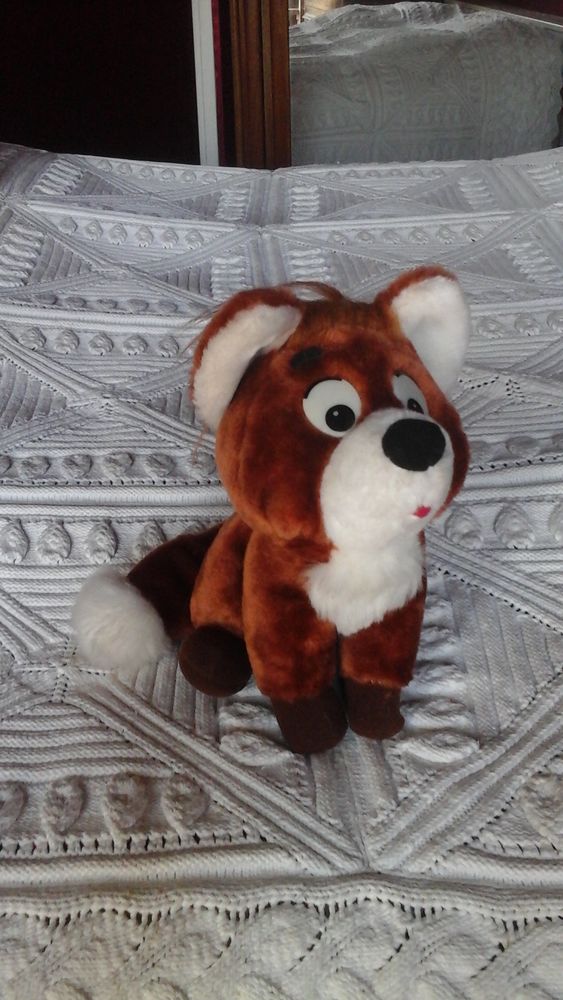 Chiens en peluches 5 Paris 19 (75)