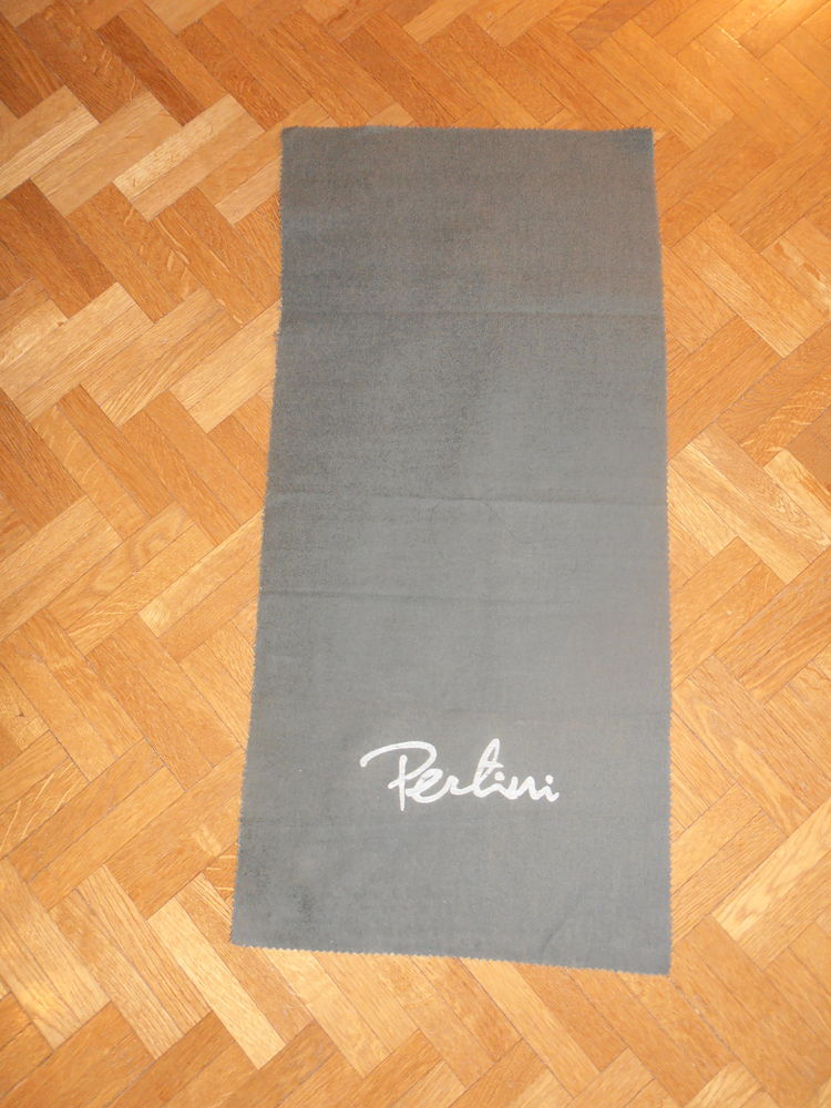 Chiffon � chaussures (75) 3 Tours (37)