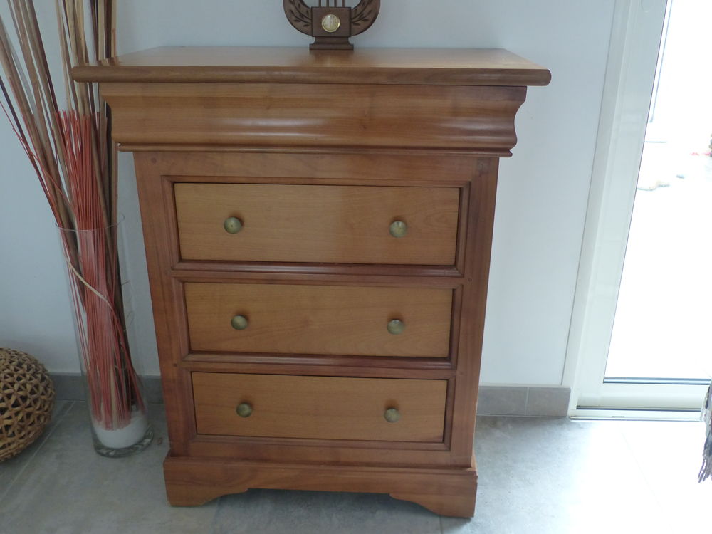Chiffonnier en Merisier massif 0 Nesmy (85)