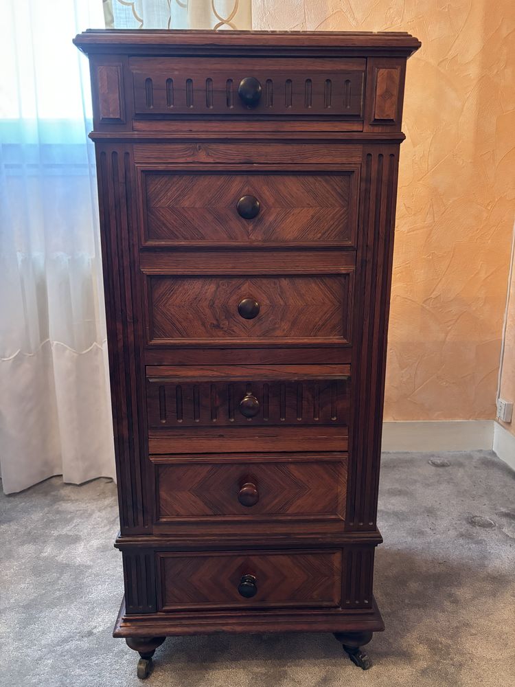 Chiffonnier sur roulette style Louis Philippe, ch�ne massif 100 Moussy-le-Vieux (77)