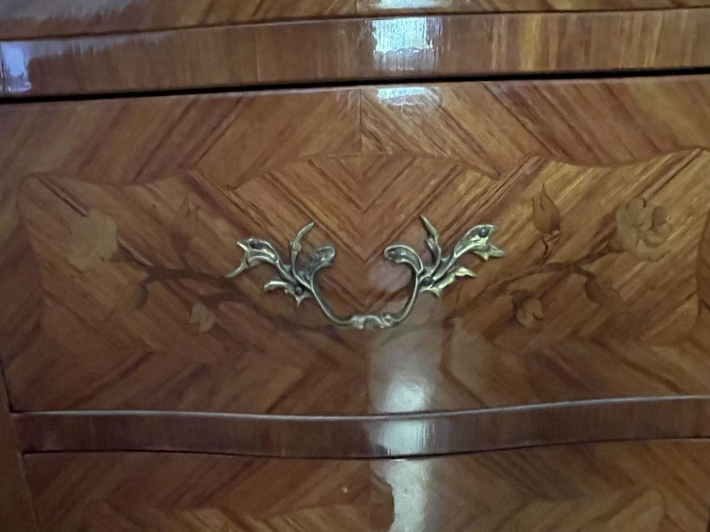 2 chiffonniers ou table de nuit Louis XV 450 Civray-de-Touraine (37)