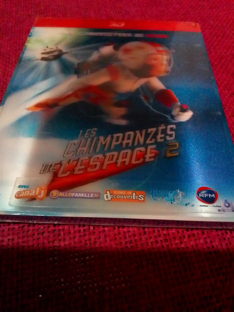 Blu-ray 3 D Les chimpanz�s de l espace 2 neuf 5 Auzat-la-Combelle (63)