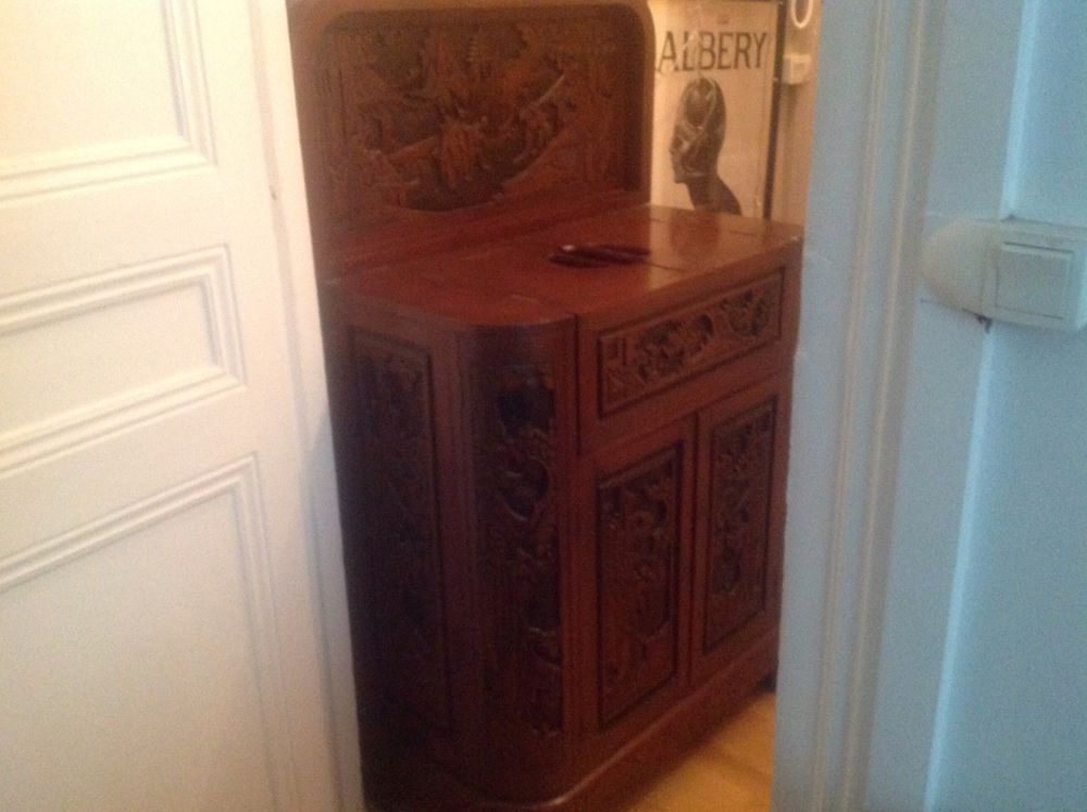 Bar chinois ann�es 1950 1957 sculpt� 2000 Paris 12 (75)