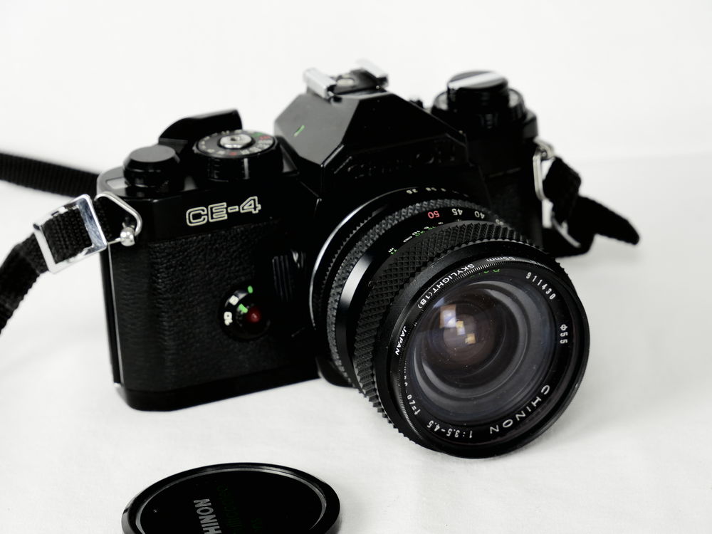 Chinon CE-4 appareil photo argentique reflex SLR 35mm 1ere m 59 Figeac (46)