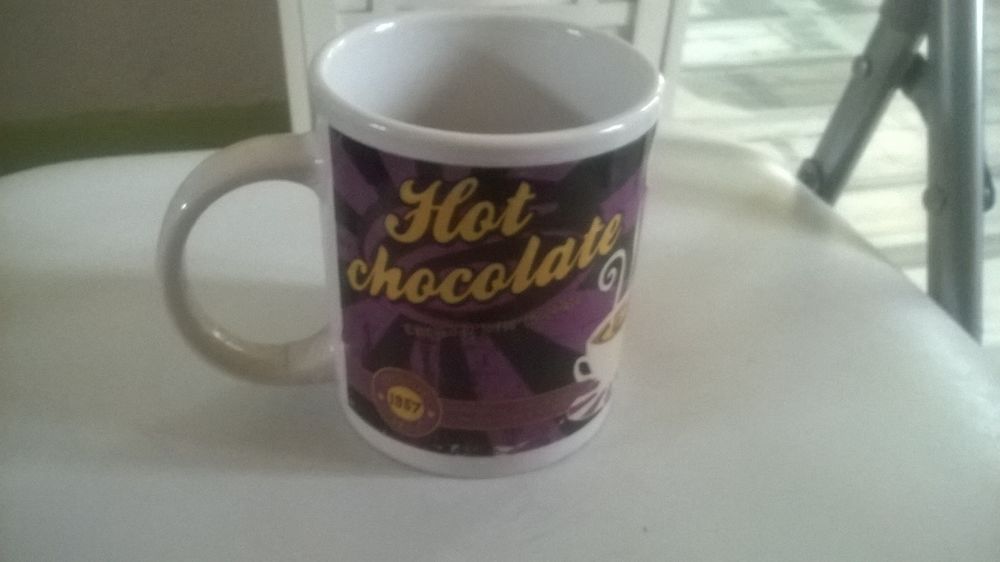 Mug Hot Chocolat
Enjoy since 1957
Excellent etat
10 cm de 10 Talange (57)