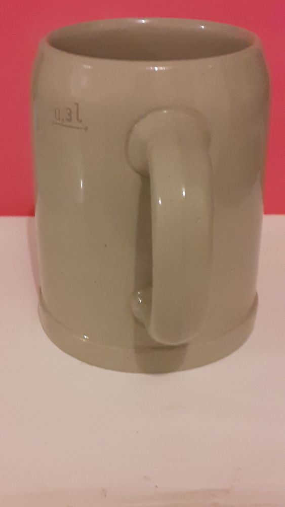 Une chope � bi�re  Lowenbraun Munchen 5 Lamotte-Beuvron (41)