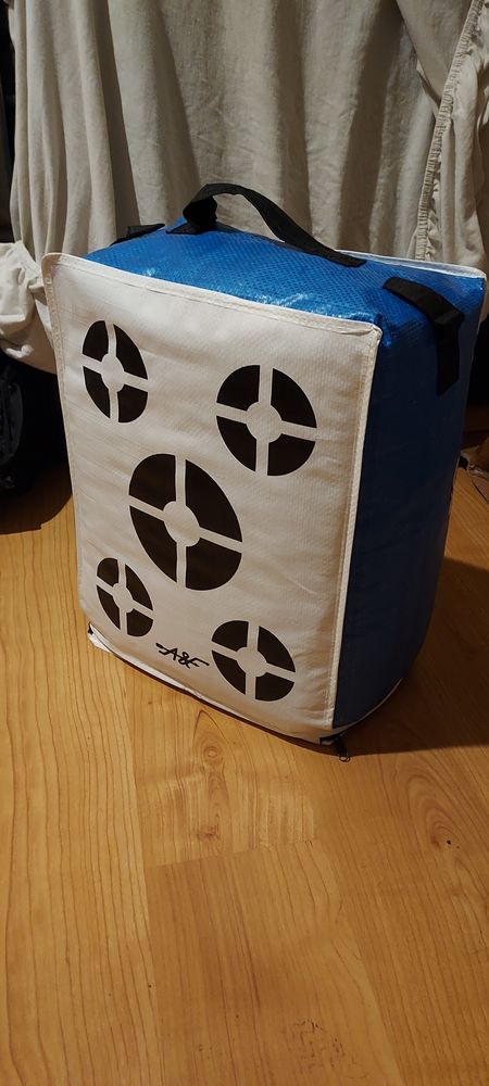 cible pour arbalete ou arc 40 Quimper (29)