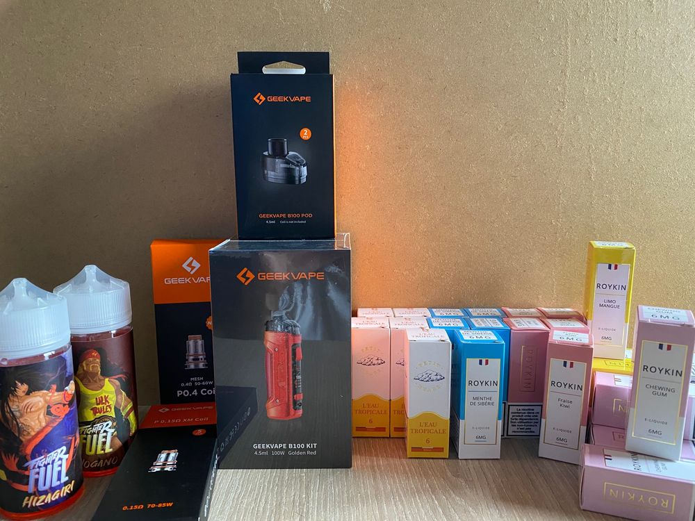 lot cigarette �lectronique + produits Neuf 130 L'Horme (42)