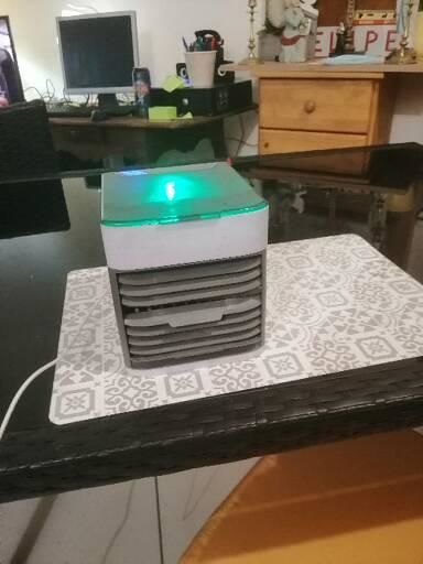 CIMATISEUR DE TABLE 3 FONCTIONS ET MULTI COULEURS 25 Cr�mieu (38)