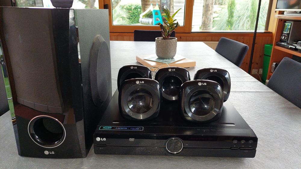 Hom cin�ma LG SH35SU-W �tat neuf 80 Nantes (44)