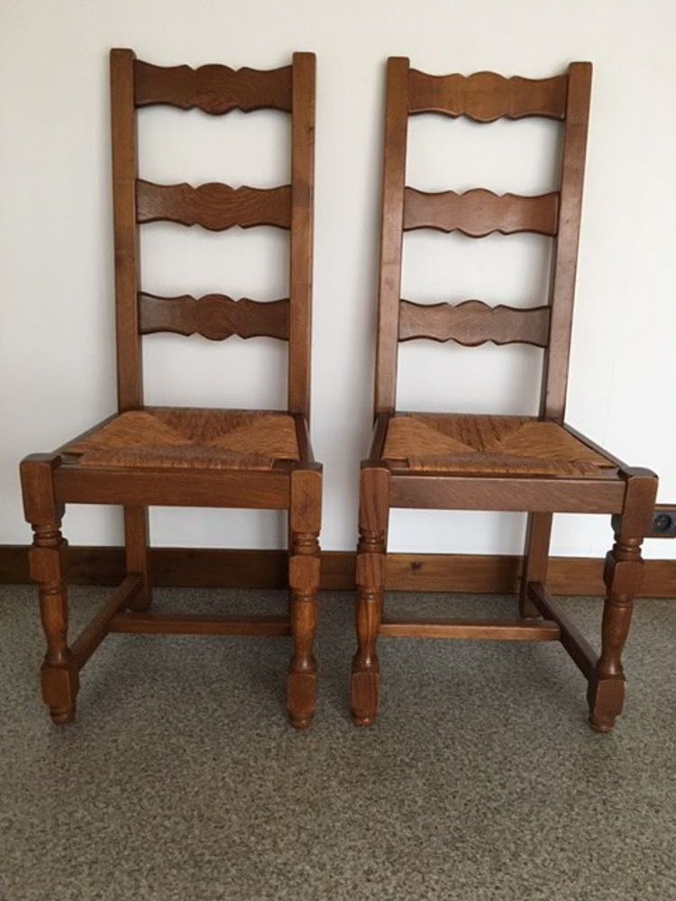 Cinq chaises en ch�ne 27 90 Valenciennes (59)