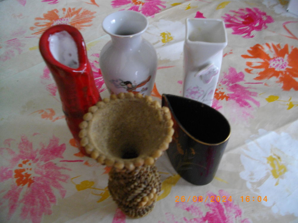 LOT DE CINQ PETITS VASES 5 Perros-Guirec (22)