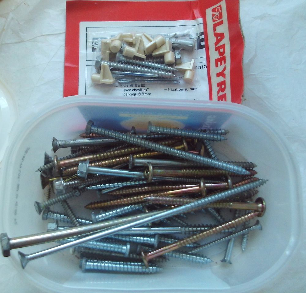 Lot d'une cinquantaine de tirefonds (850 g) 30 Villeurbanne (69)