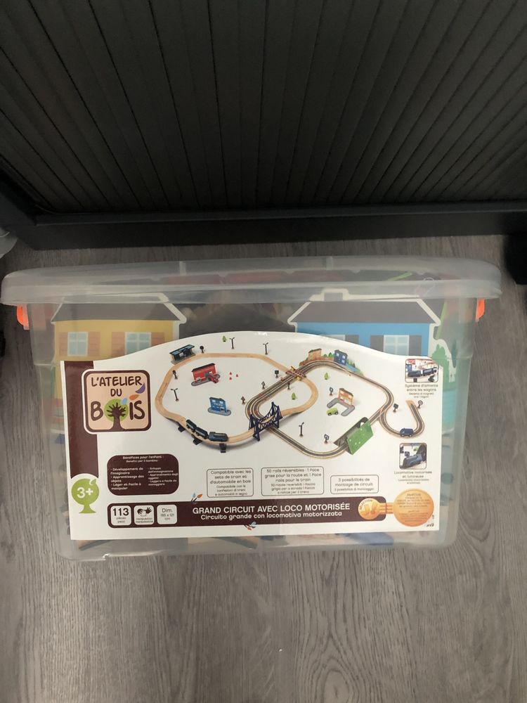 circuit de train en bois 20 Ch�cy (45)