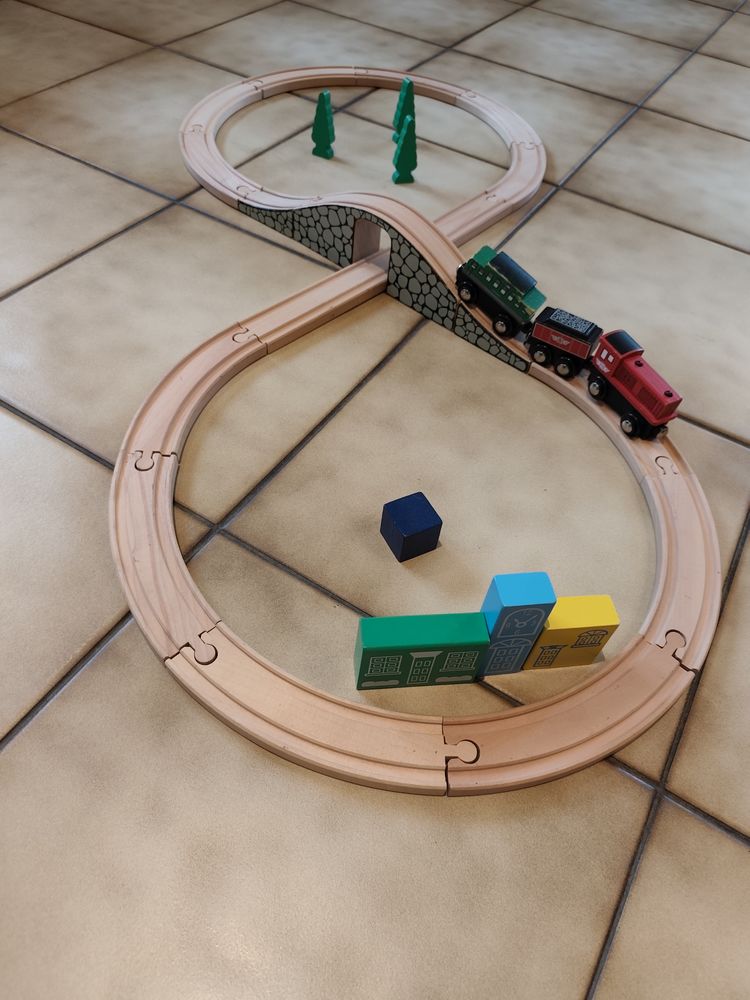 Circuit de train en bois 3 Villedieu-la-Blou�re (49)