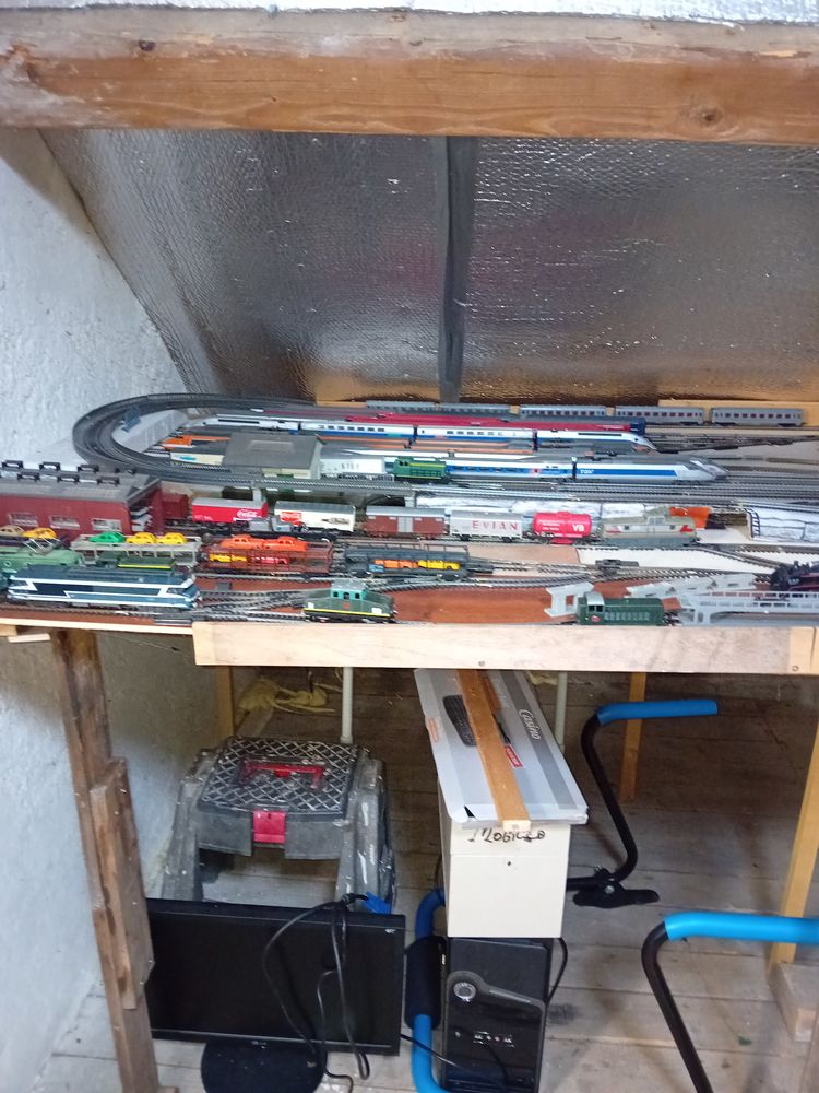 Circuit de train. 500 Gannay-sur-Loire (03)