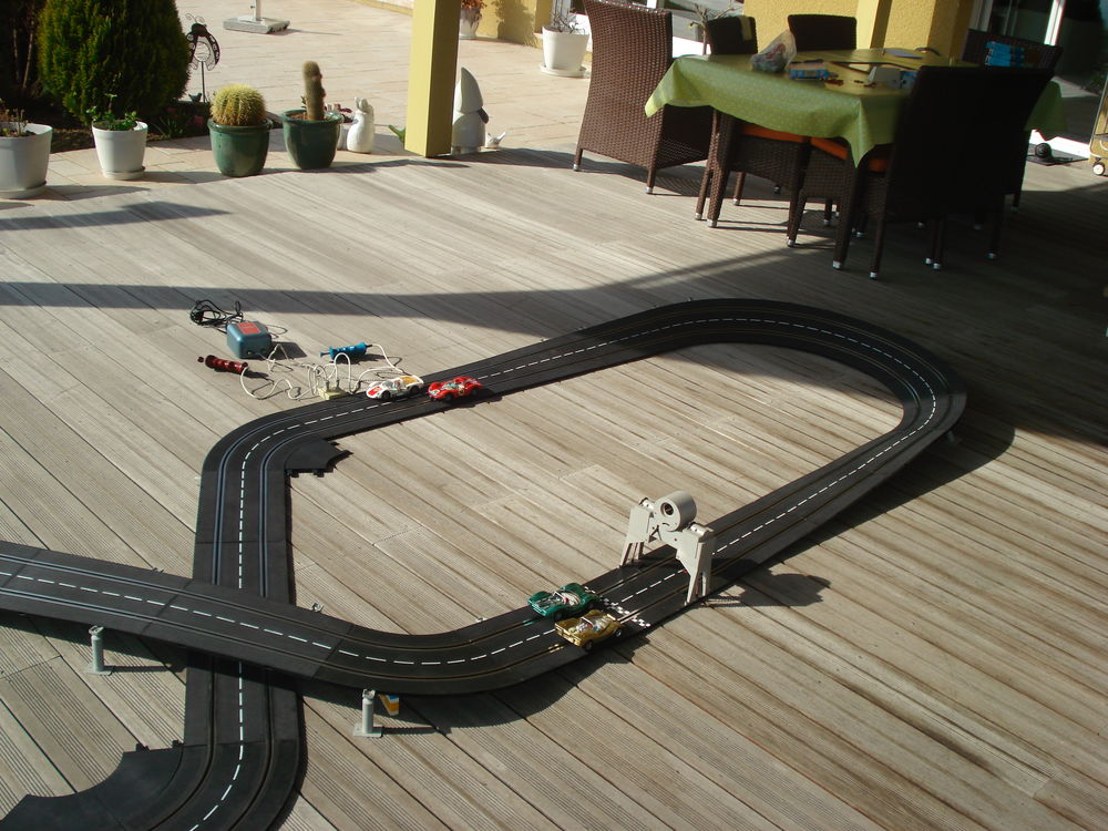 circuit voitures �lectriques �chelle 1/24 300 Chalon-sur-Sa�ne (71)