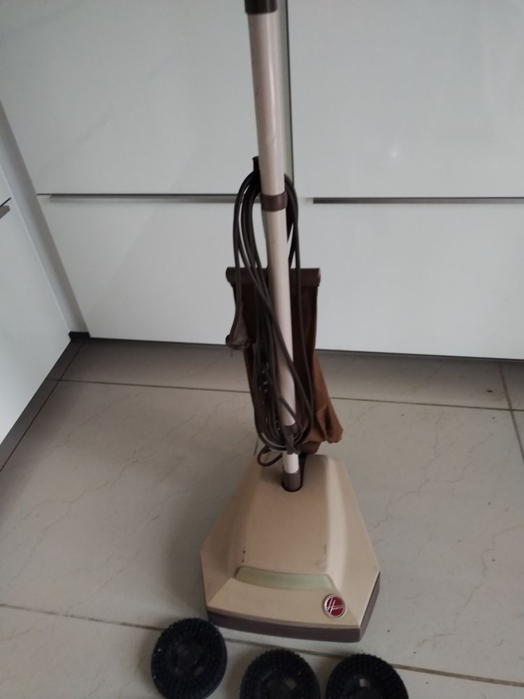 CIREUSE aspirateur ELECTRIQUE HOOVER 120 Champigneulles (54)