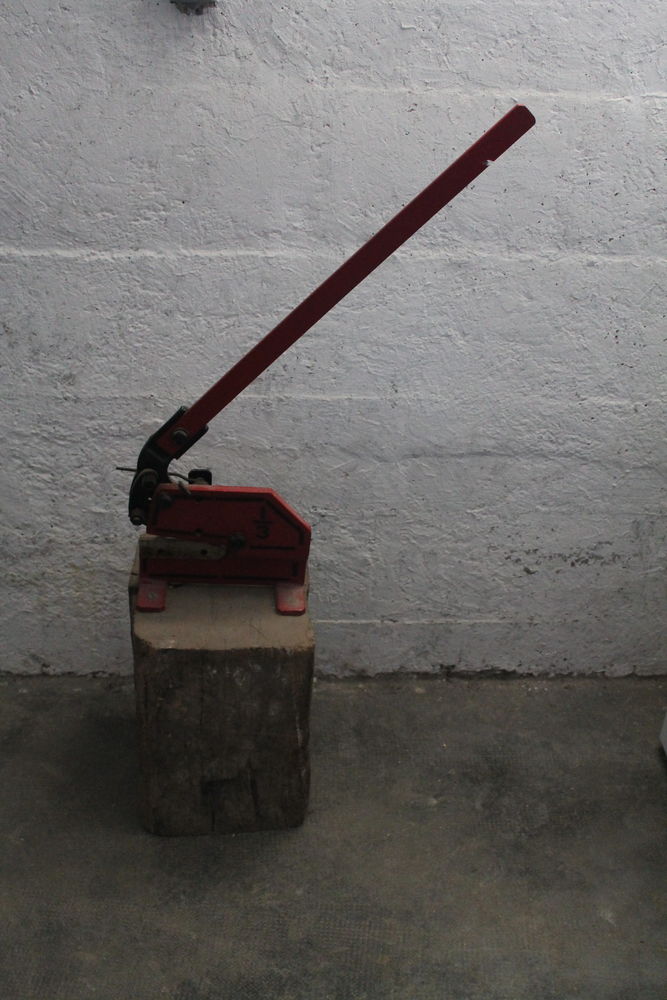 CISAILLE MANUELLE A LEVIER POUR TOLE 80 Dijon (21)