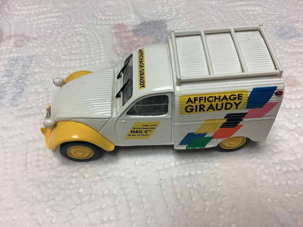 CITRO�N 2CV AFFICHAGE GIRAUDY 1/43 voiture miniature 9 Al�s (30)