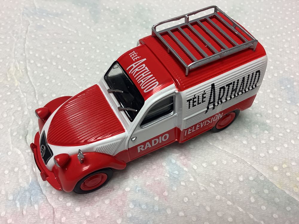 CITRO�N 2CV FOURGONNETTE T�L� ARTHAUD 1/43 voiture miniature 9 Al�s (30)