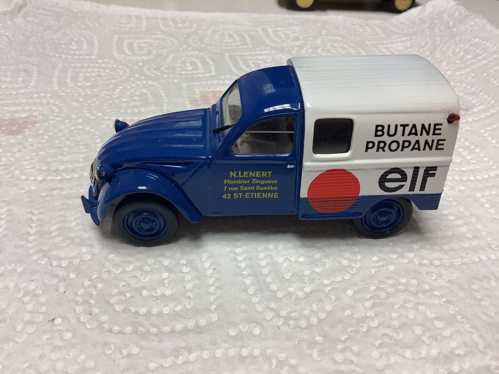 CITRO�N 2CV FOURGONNRTTE ELF 1/43 voiture miniature 9 Al�s (30)