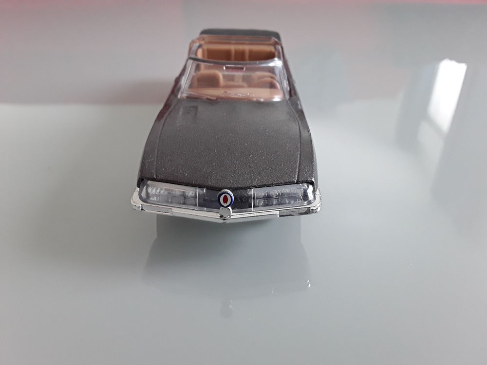 la Citro�n SM pr�sidentielle 
Echelle : 1/43�me 
14 Sainte-Luce-sur-Loire (44)