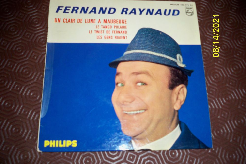 UN CLAIR DE LUNE A MAUBEUGE 45T 10 Sucy-en-Brie (94)