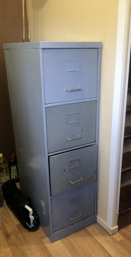 Classeur en m�tal 50 Sens (89)