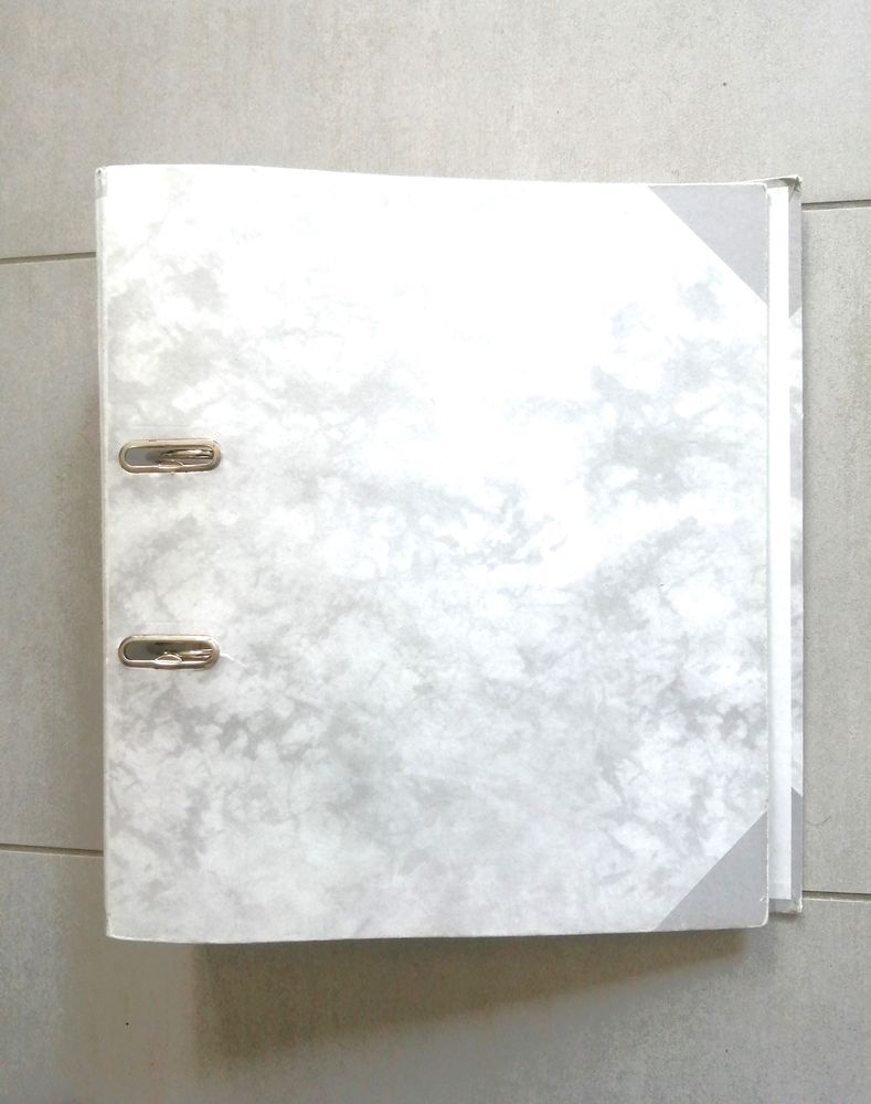 Classeur rigide avec marbrures 2 Puteaux (92)