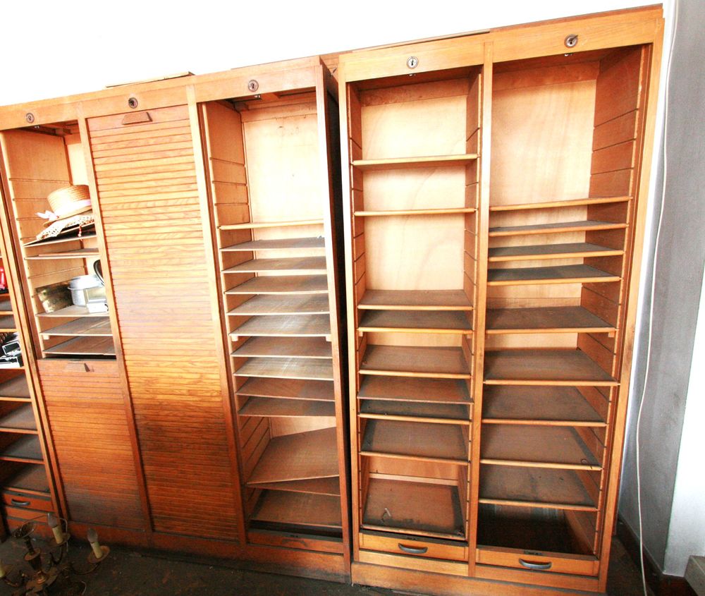 CLASSEURS A RIDEAU EN BOIS . 50 Marseille 1 (13)