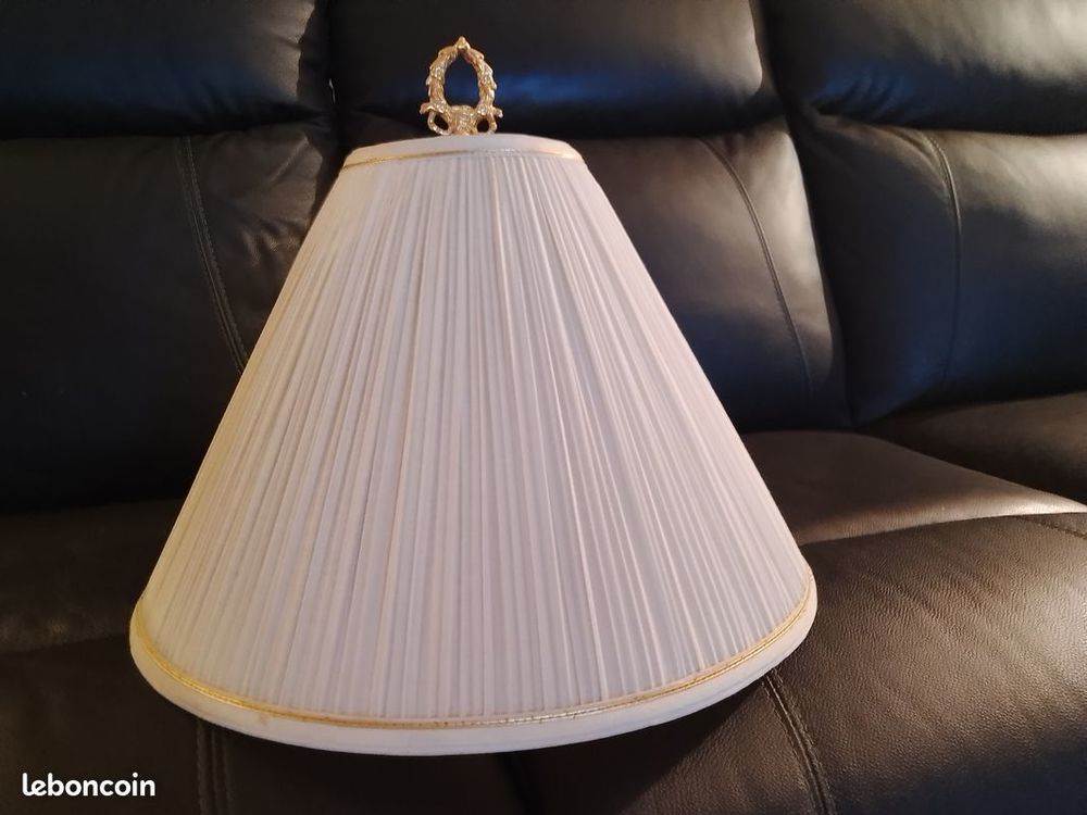 Classic English Garden Porcelain Vase Lampe  louis nichole 800 Morangis (91)