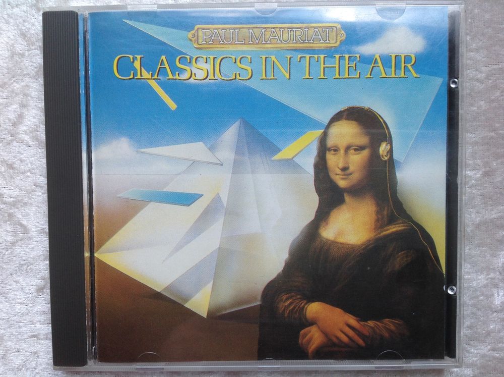 CLASSICS IN THE AIR PAUL MAURIAT Envoi Possible
9 Tr�gunc (29)