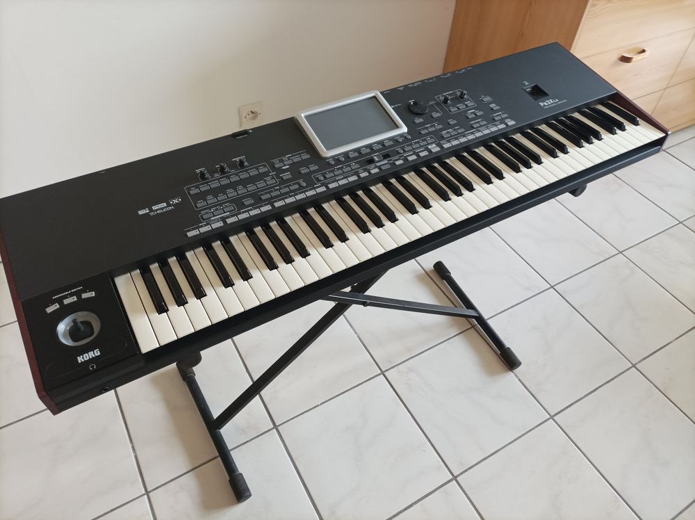 Clavier arrangeur Korg PA3XLe 76 touches 780 Blanquefort (33)