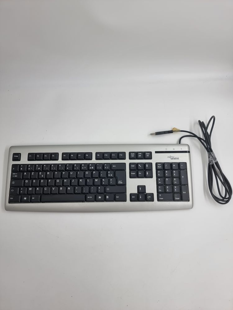 Clavier de PC AZERTY (Fujitsi computers Siemens) 1 Vulbens (74)