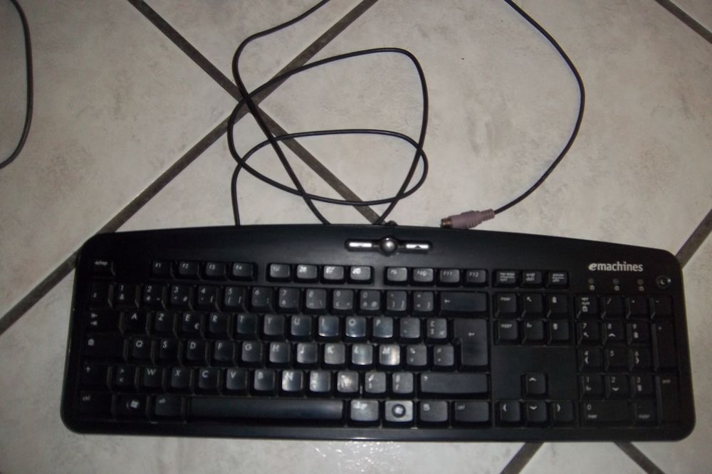 Clavier emachines KB0705 5 Colombier-Fontaine (25)