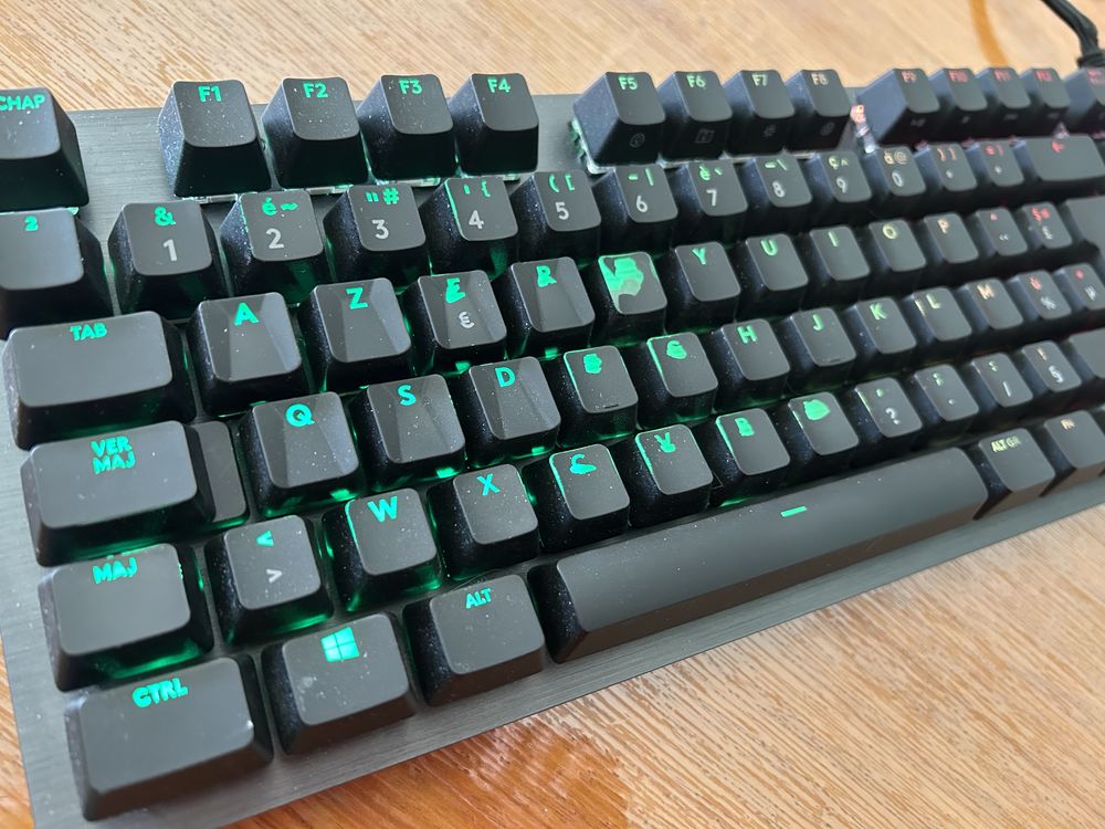 Clavier Gamer M�canique 50 Jujurieux (01)