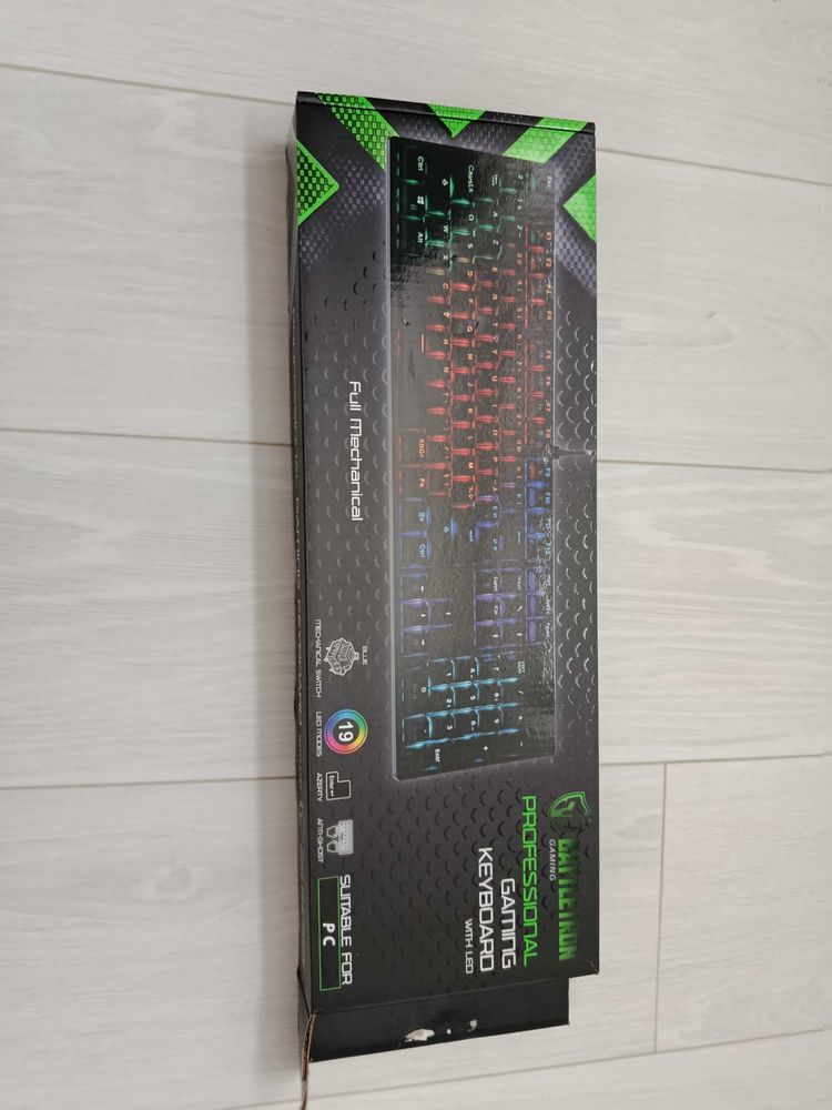 Clavier gaming m�canique RGB. 20 Belleville (69)